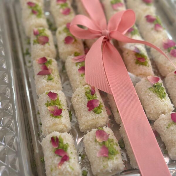 Snow White coconut bites